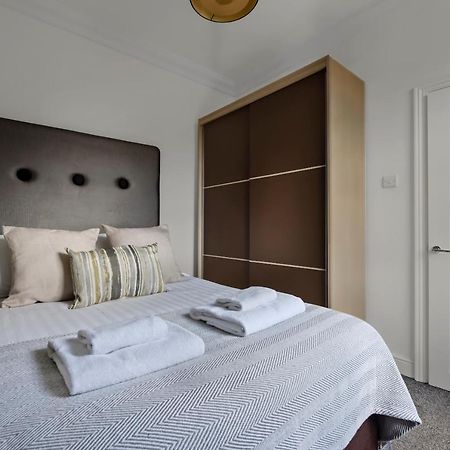 The West Kensington Apartments Londen Buitenkant foto
