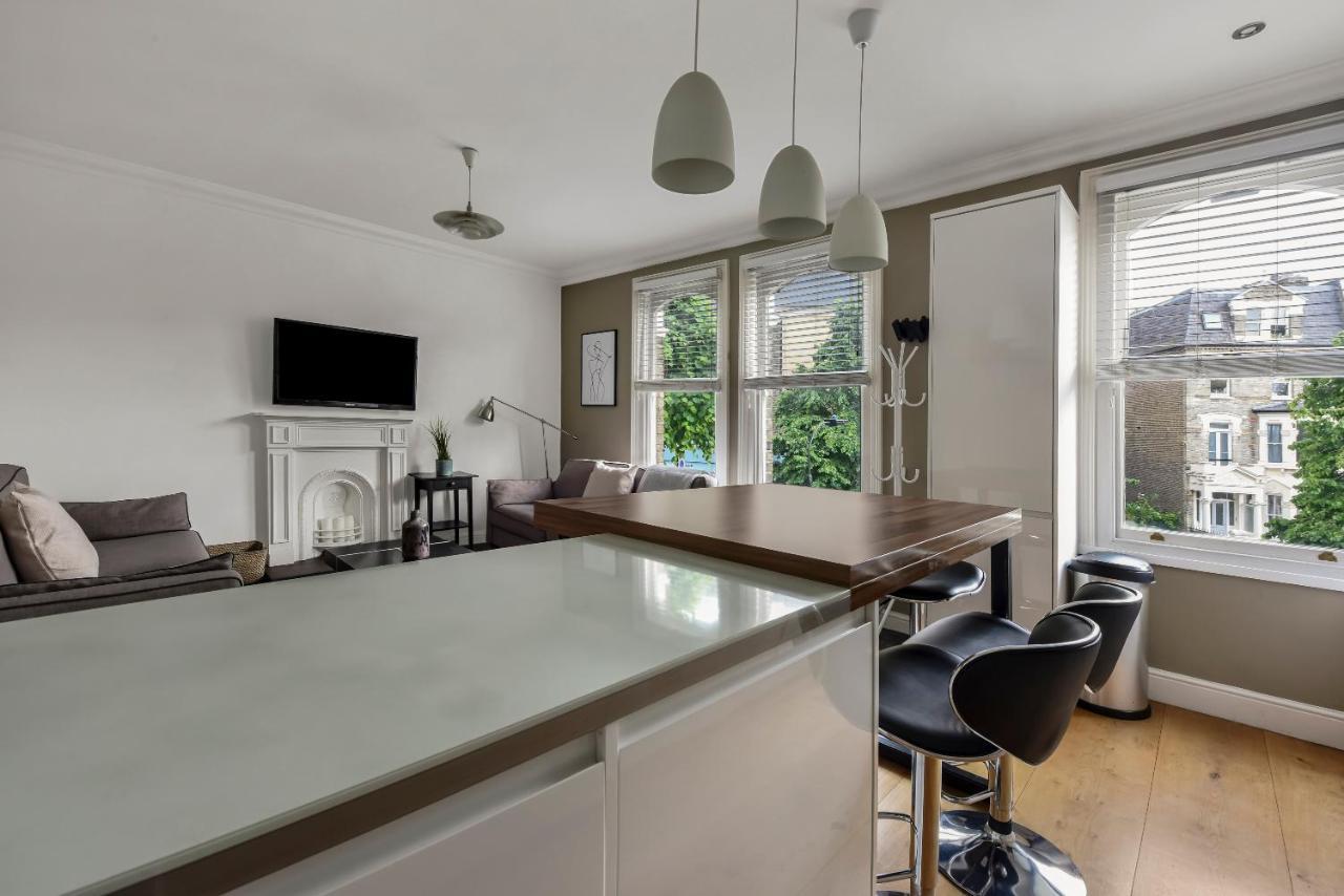 The West Kensington Apartments Londen Kamer foto