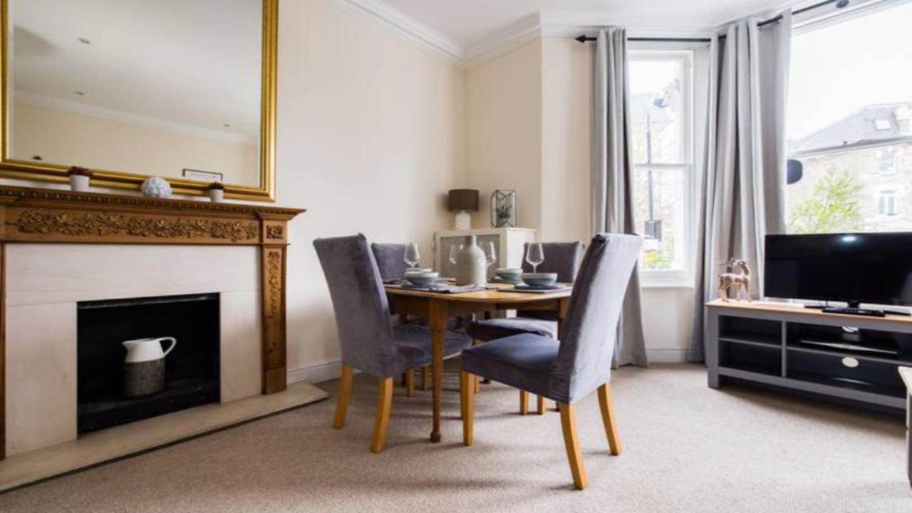 The West Kensington Apartments Londen Kamer foto
