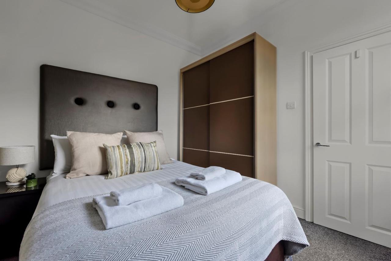 The West Kensington Apartments Londen Buitenkant foto